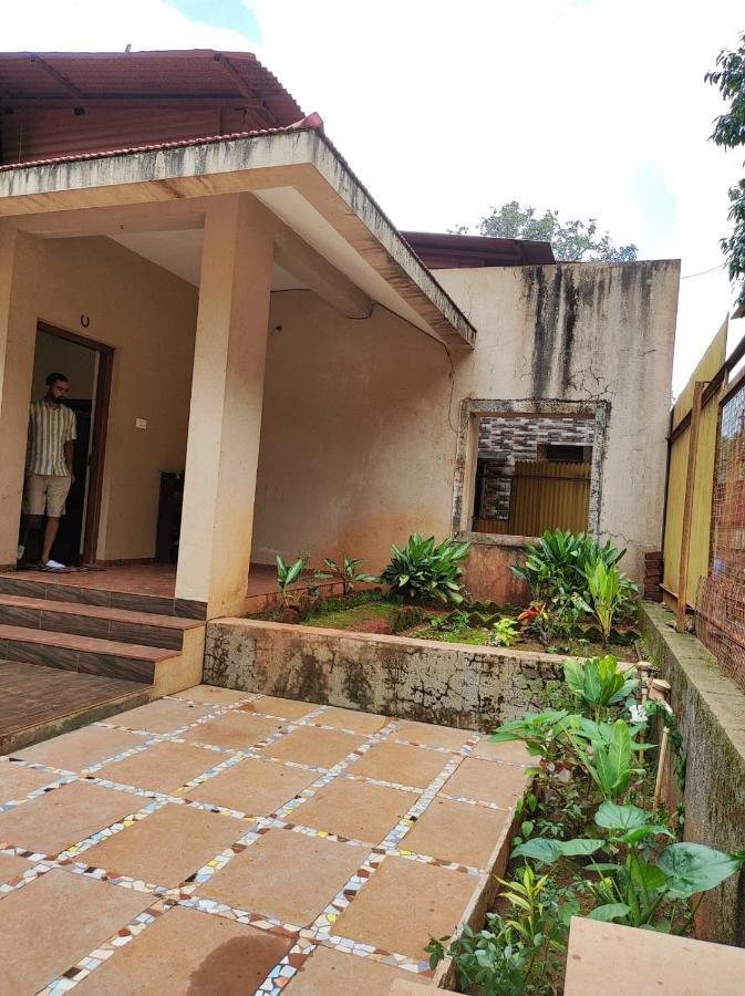 Nivritti Villa マテラン エクステリア 写真