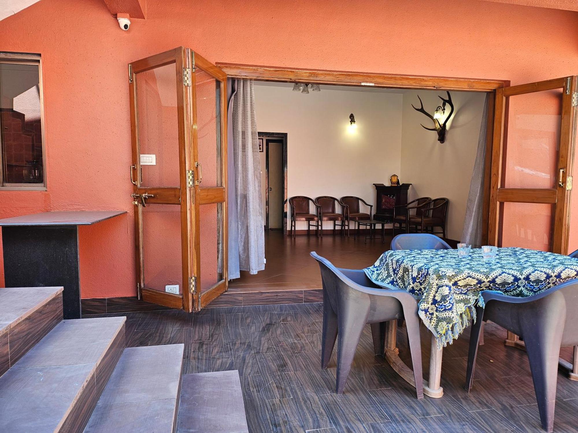 Nivritti Villa マテラン エクステリア 写真